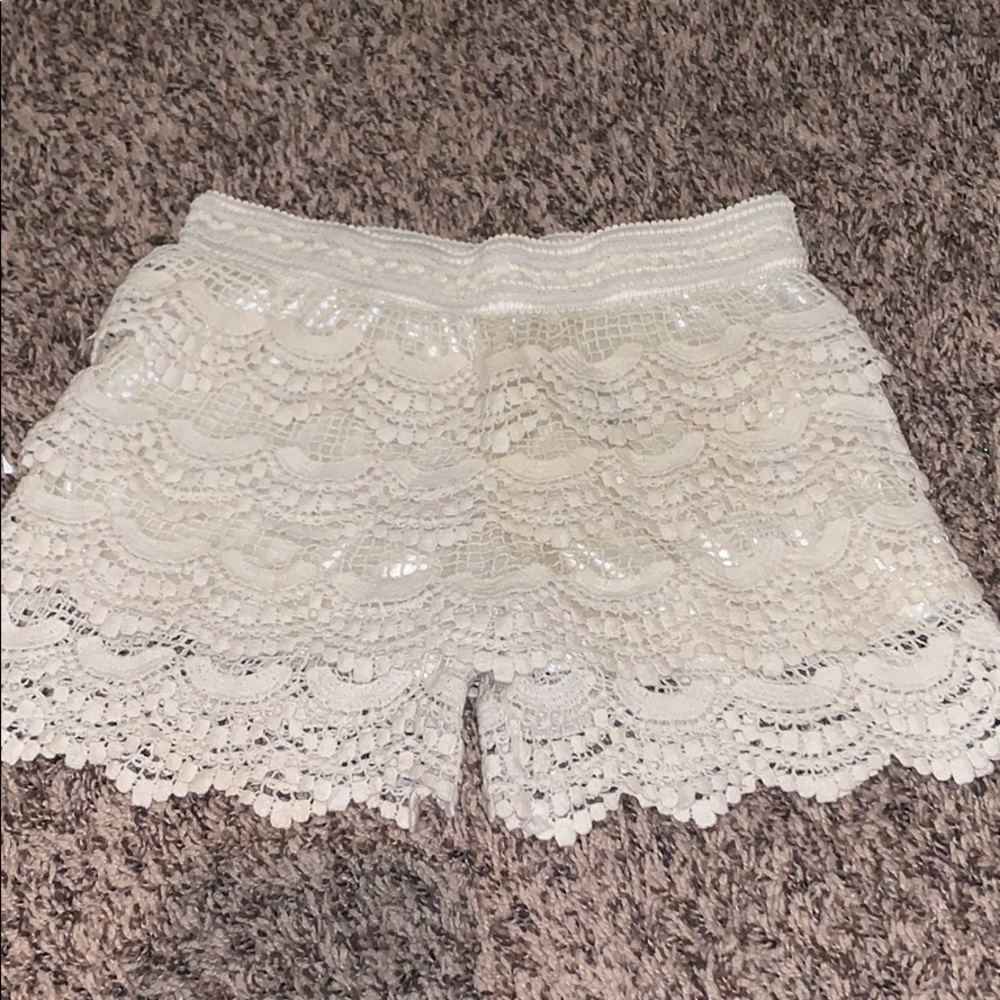 Ruffle shorts